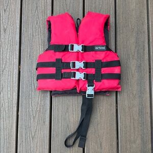 Child Red Life Jacket, for 30-50 lbs